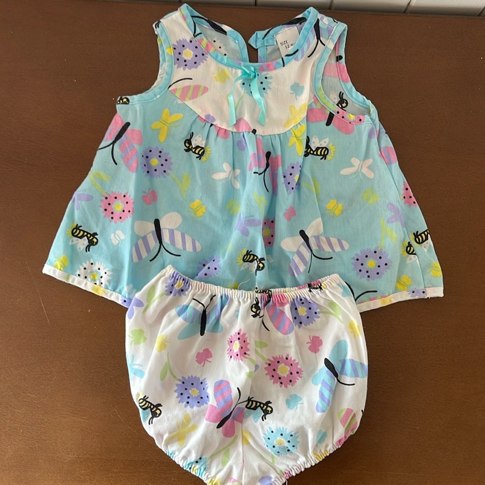 Vintage Matching Set. Size 12m